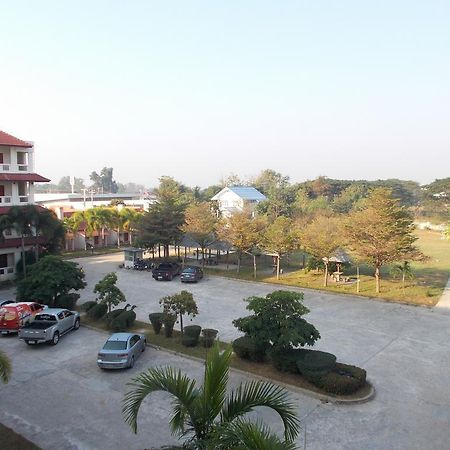 A.P.Garden Hotel Kalasin Buitenkant foto