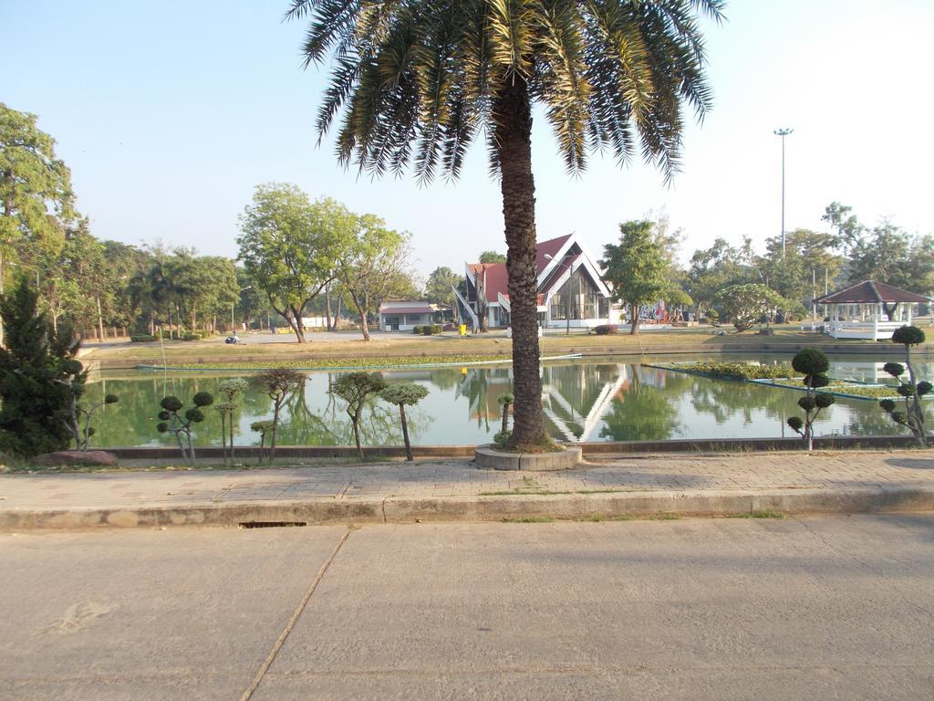 A.P.Garden Hotel Kalasin Buitenkant foto