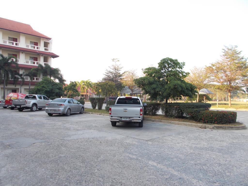 A.P.Garden Hotel Kalasin Buitenkant foto