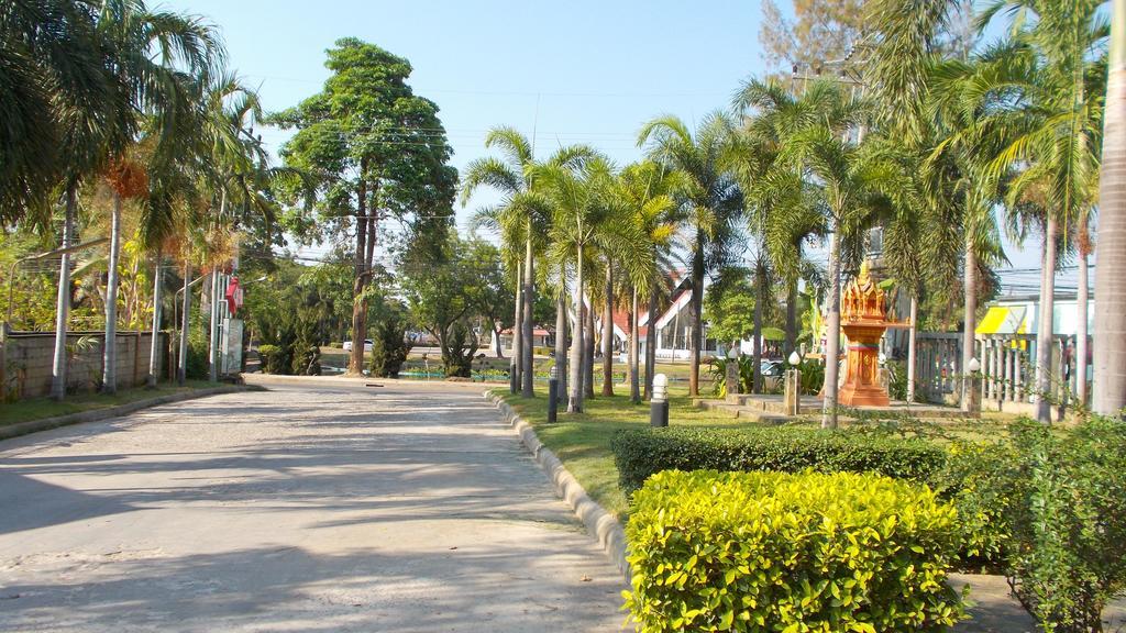A.P.Garden Hotel Kalasin Buitenkant foto