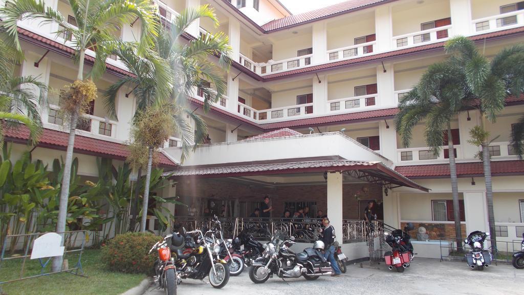 A.P.Garden Hotel Kalasin Buitenkant foto