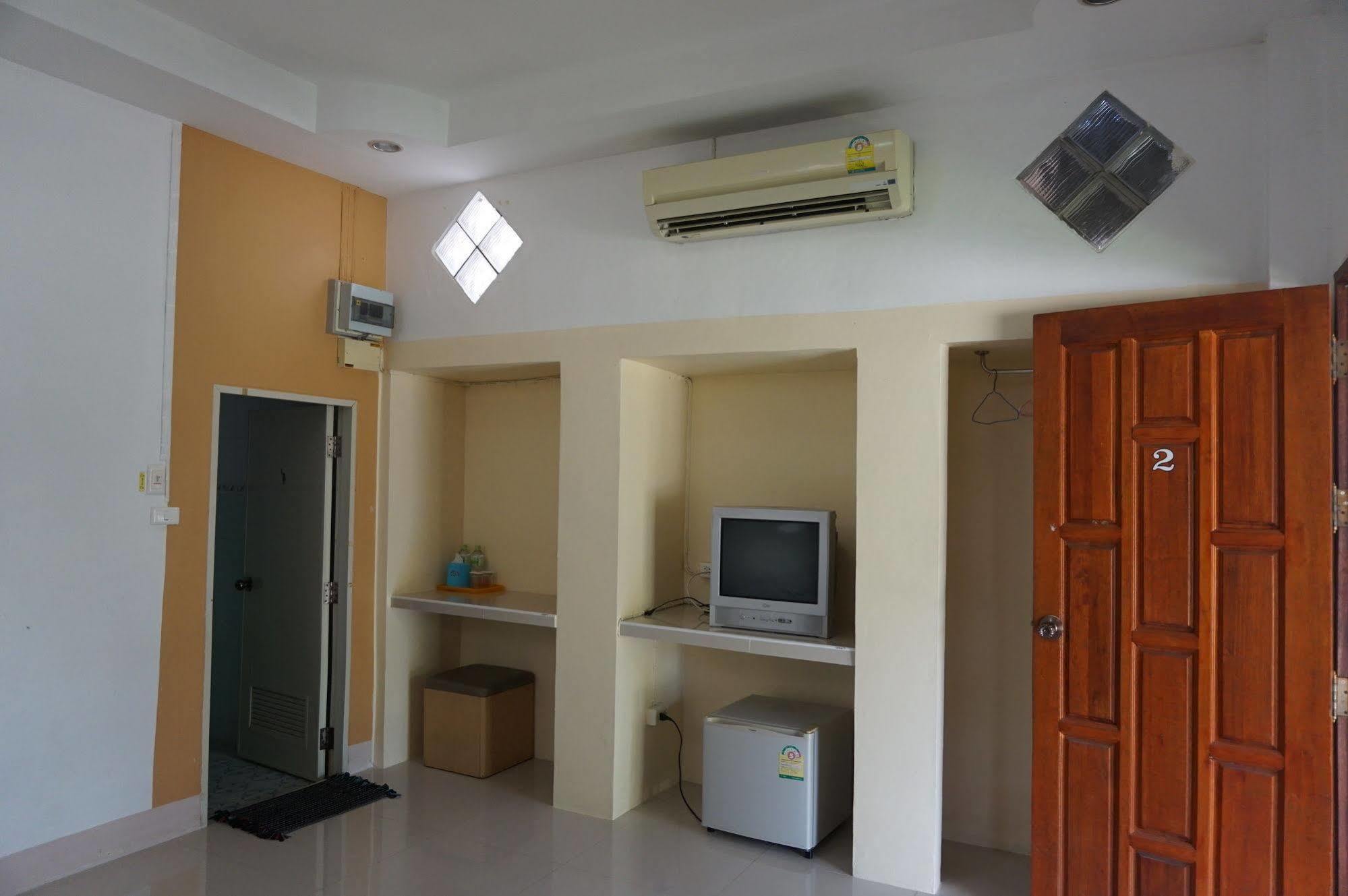 A.P.Garden Hotel Kalasin Buitenkant foto